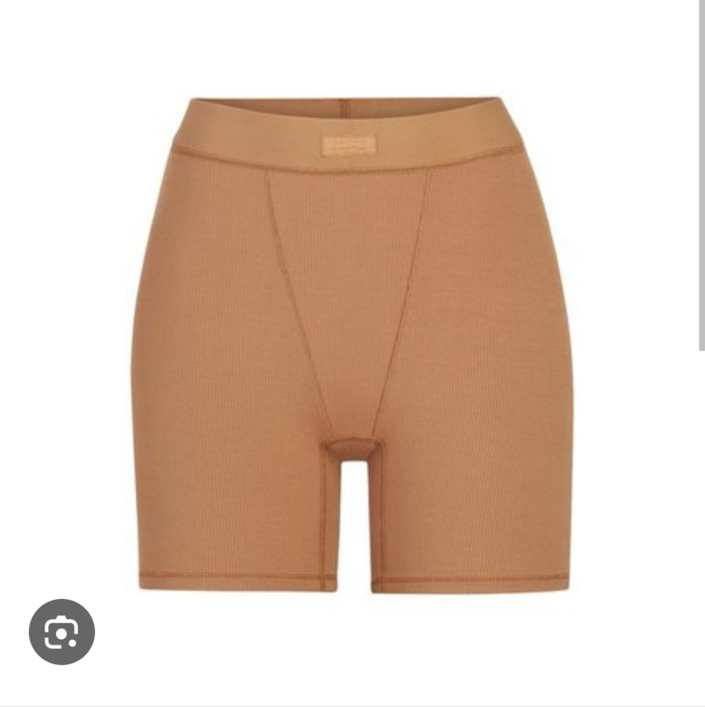 Skims Camel Soft Lounge Boxers Nwt